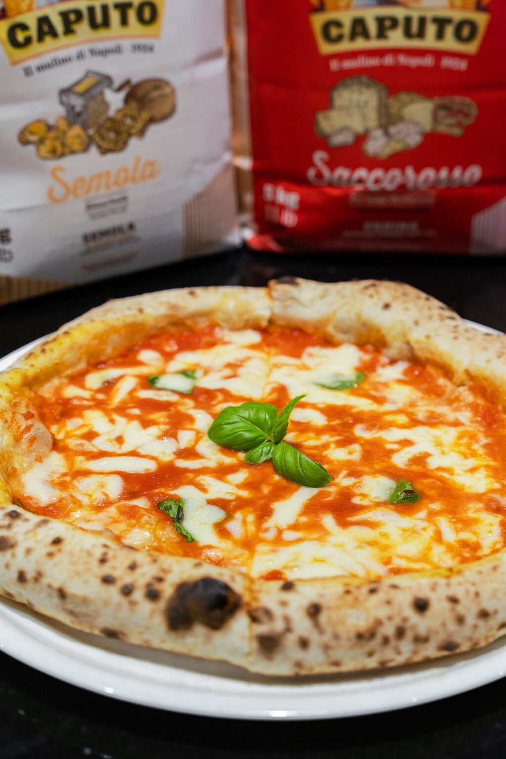 Napolitanska pizza sa Caputo brašnom